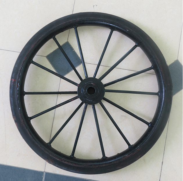 Bánh xe đẩy rác