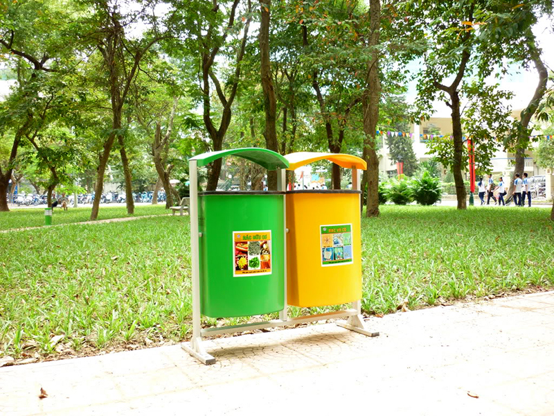 Mua thùng rác công cộng tại tp HCM