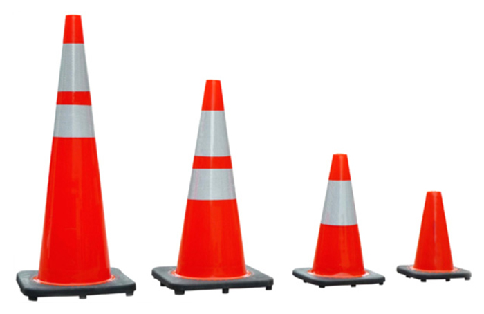 Cọc giao thông bằng nhựa đế đen Cọc giao thông bằng nhựa đế đen