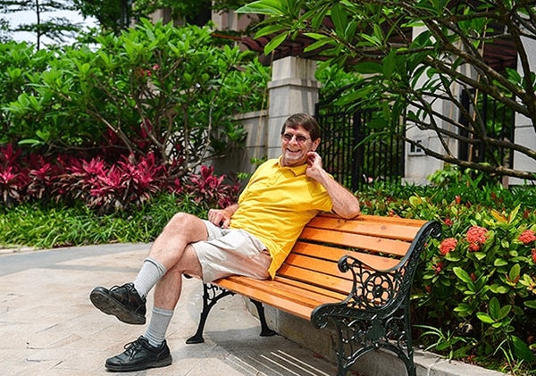 Ghế công viên gang đúc thích hợp cho mọi không gian sân vườn từ 3-5*