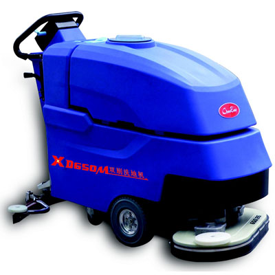 máy chà sàn có người ngồi lái XD650M