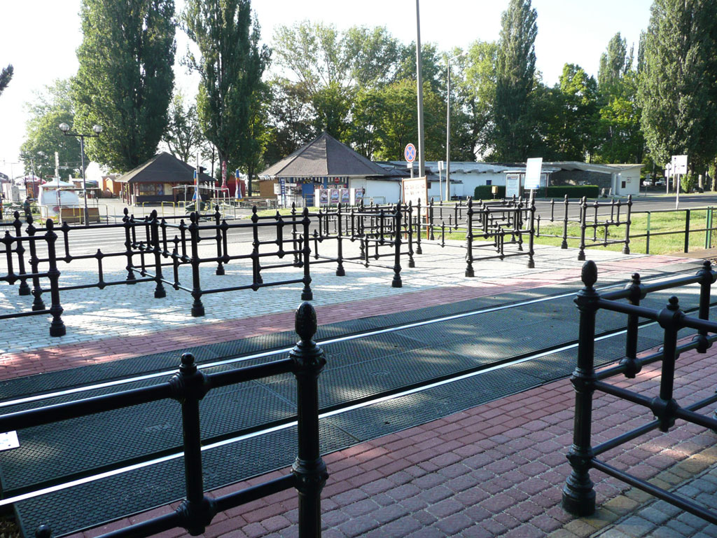 miếng lót đường ray bằng cao su