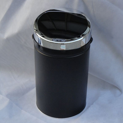 Thùng rác cảm ứng thông minh