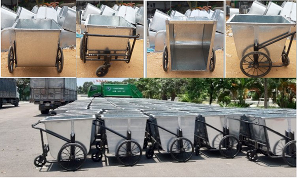Xe thu gom rác bằng tôn