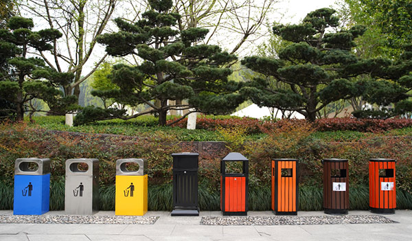 Những mẫu thùng rác ngoài trời được bán tại Hành Tinh Xanh