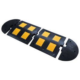  Gờ giảm tốc tầng hầm có phản quang
