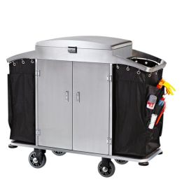 Xe dọn buồng phòng có cửa