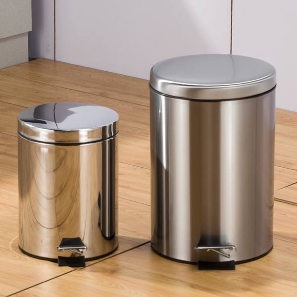 Thùng rác inox đạp chân của Hành Tinh Xanh