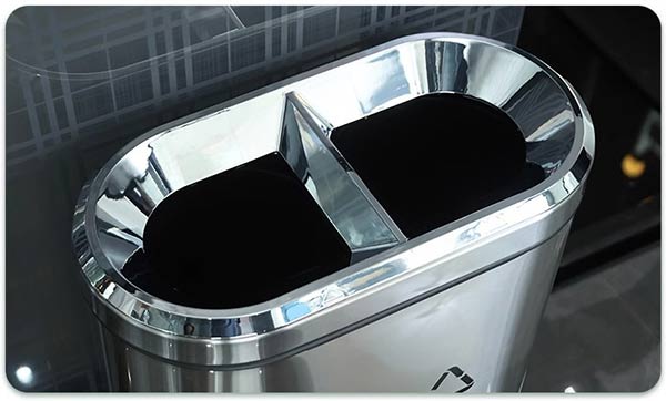 Miệng thùng rác không nắp tiện lợi khi bỏ rác