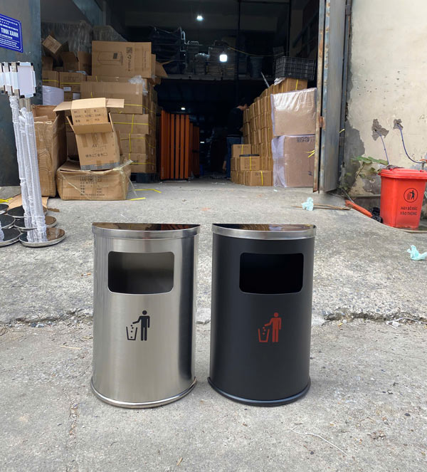 Thùng rác inox bán nguyệt