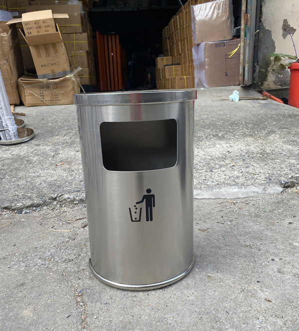 Thùng rác inox bán nguyệt
