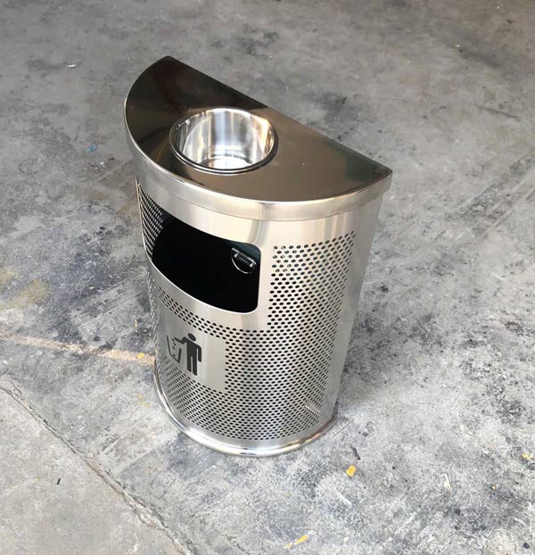 Thùng rác inox bán nguyệt có gạt tàn