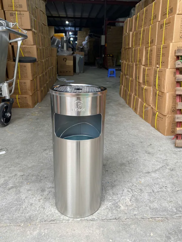 Thùng rác inox có gạt tàn tròn