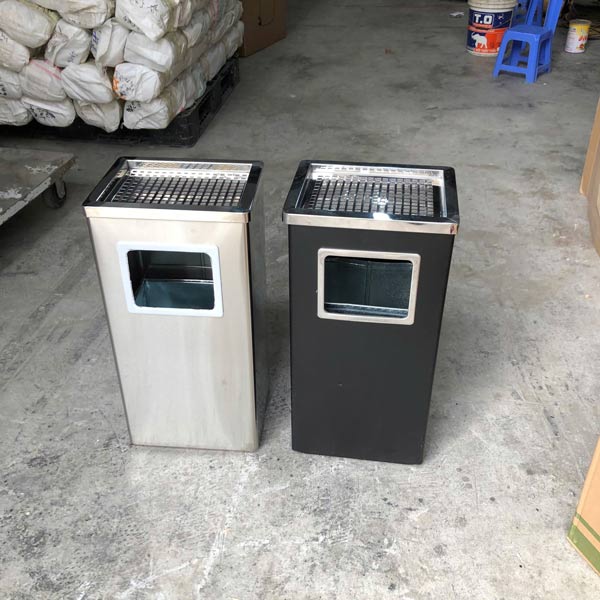 Hình ảnh thực tế thùng rác hình chữ nhật gạt tàn của Hành Tinh Xanh