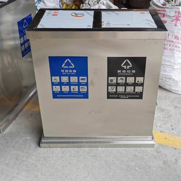 Hình ảnh chụp thật thùng rác 2 ngăn nắp lật