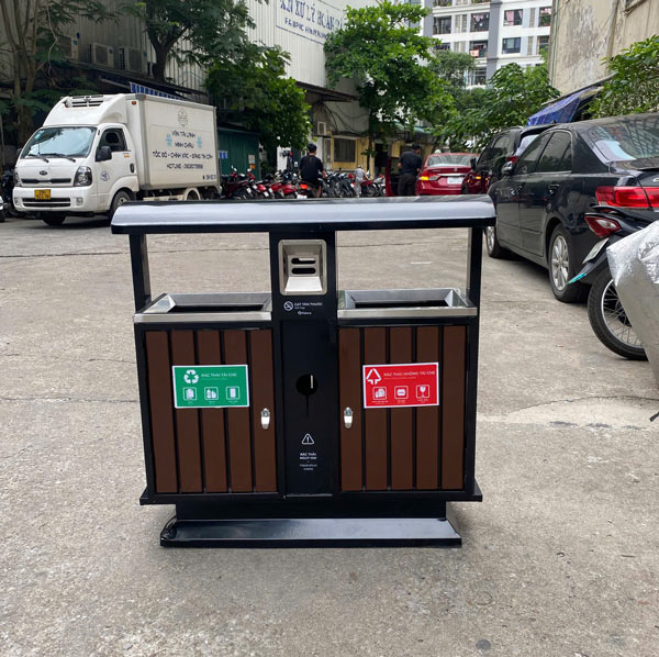 Thùng rác thép sơn giả gỗ hai ngăn