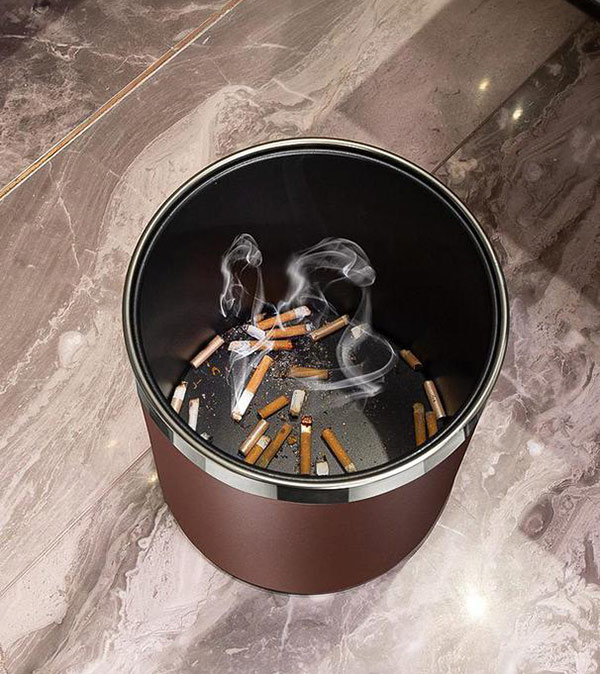 Thùng rác không nắp, dễ dàng chứa rác thải