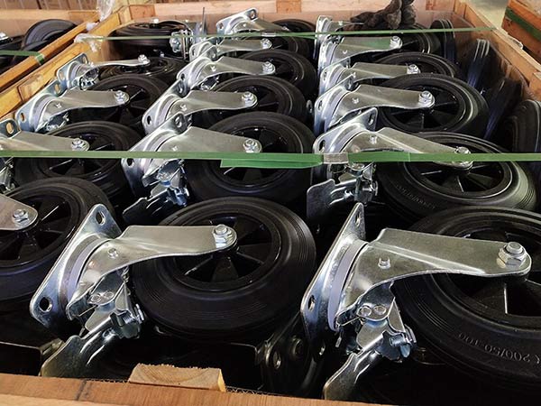 Hành Tinh Xanh có sẵn các loại bánh xe thùng rác