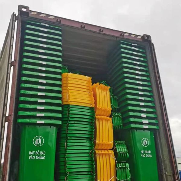 Đơn hàng thùng rác vận chuyển bằng ô tô cho đơn vị ở Quảng Ninh