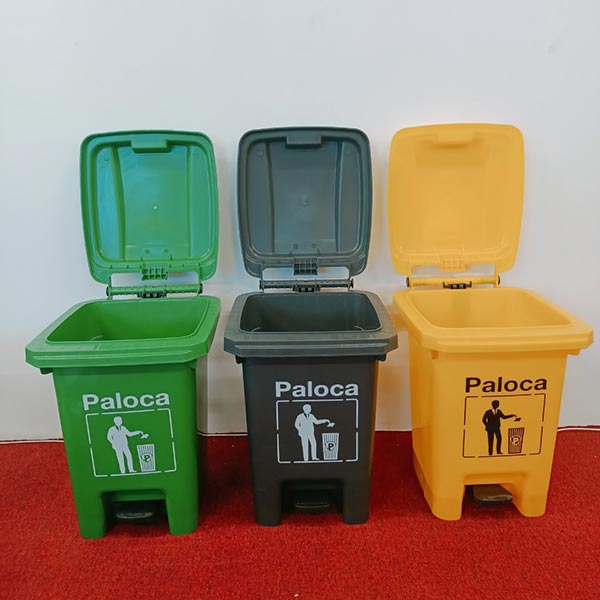Thùng rác nhựa HDPE 60 có nắp - đạp chân mở nắp thùng 