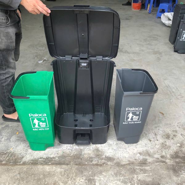 Hình ảnh thùng rác 2 ngăn 60 lít chụp tại kho Hành Tinh Xanh