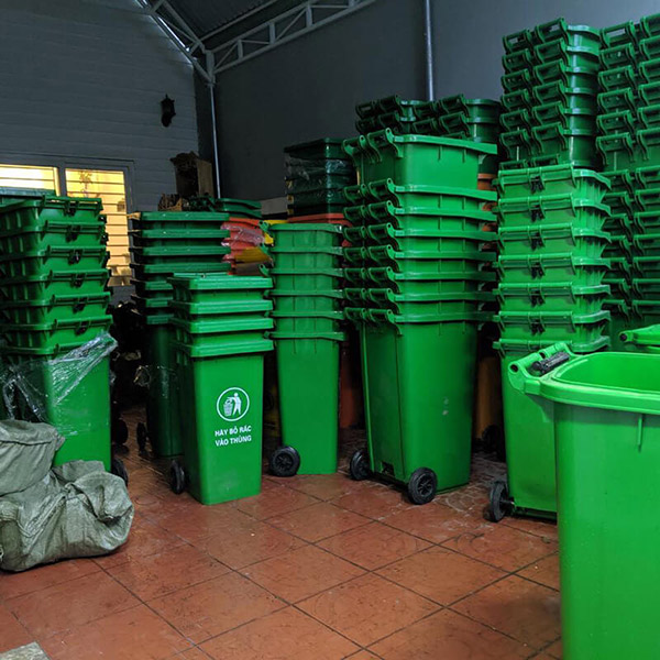 Thùng rác HDPE nhựa 120 lít số lượng lớn