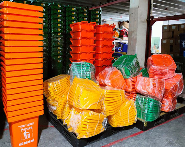 Thùng rác HDPE 60 lít tại kho