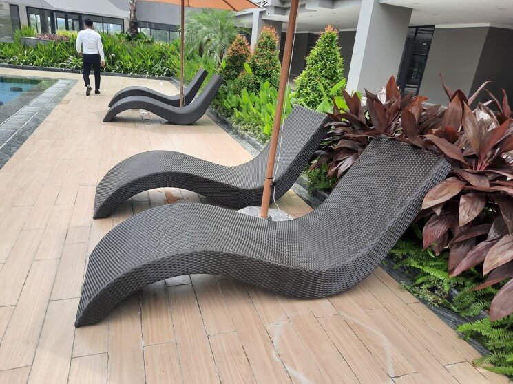 Ghế hồ bơi giả mây khi đem vào sử dụng thực tế