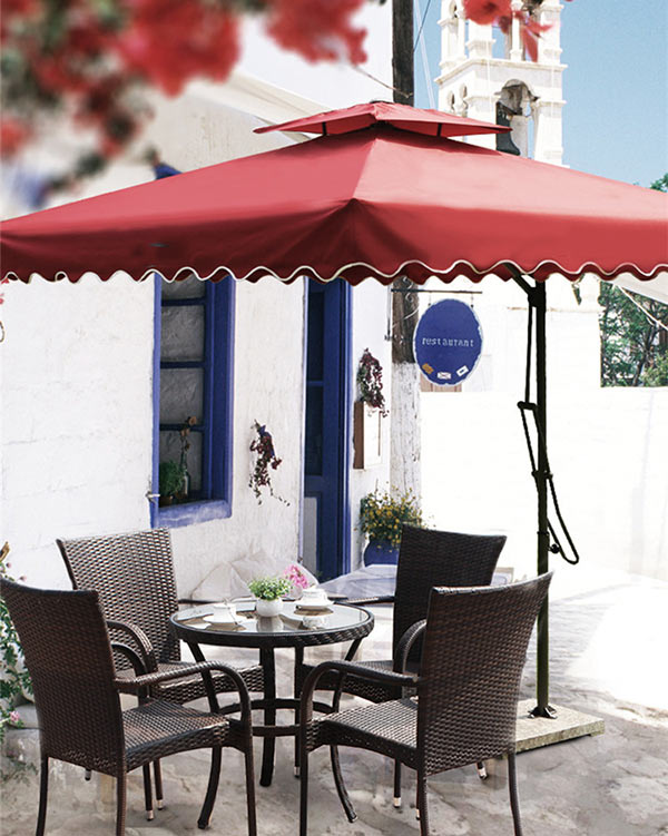 Ô dù ngoài trời màu đỏ đẹp được nhiều người yêu thích sử dụng