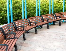 Tư vấn cho bạn: Có cần đặt sản xuất riêng ghế công viên không?