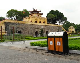Thùng rác Hành Tinh Xanh làm đẹp cho Hoàng thành Thăng Long