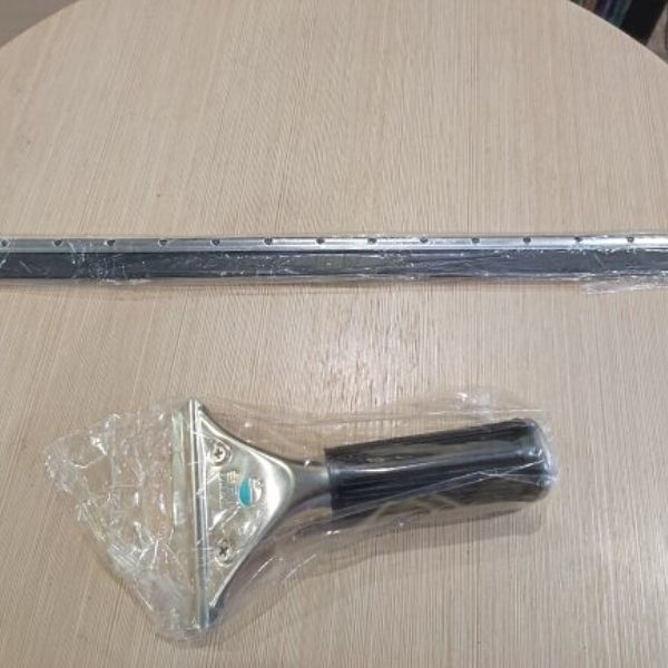 Hình ảnh thực tế cây gạt kính 35cm