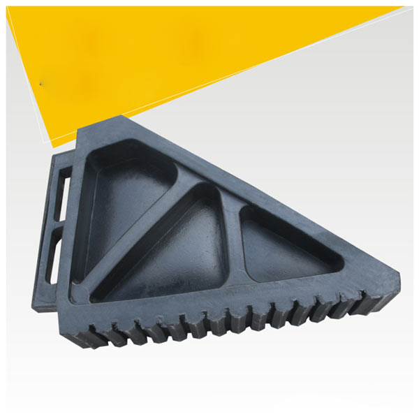 Cục chèn bánh xe tải di động 30cm - hình 3