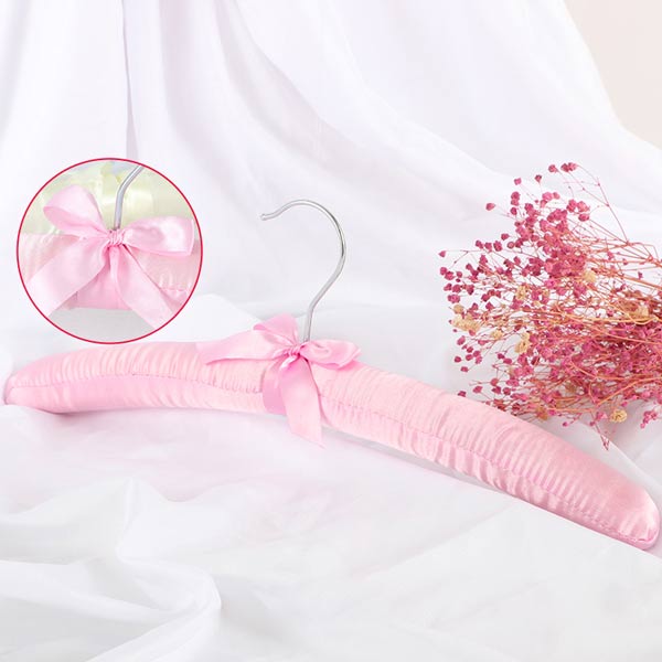 Móc treo quần áo bọc vải lụa - hình 4
