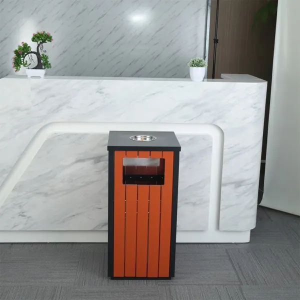 Thùng rác gỗ có gạt tàn thuốc - hình 3