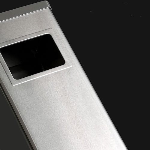 Thùng rác inox vuông có gạt tàn - hình 3