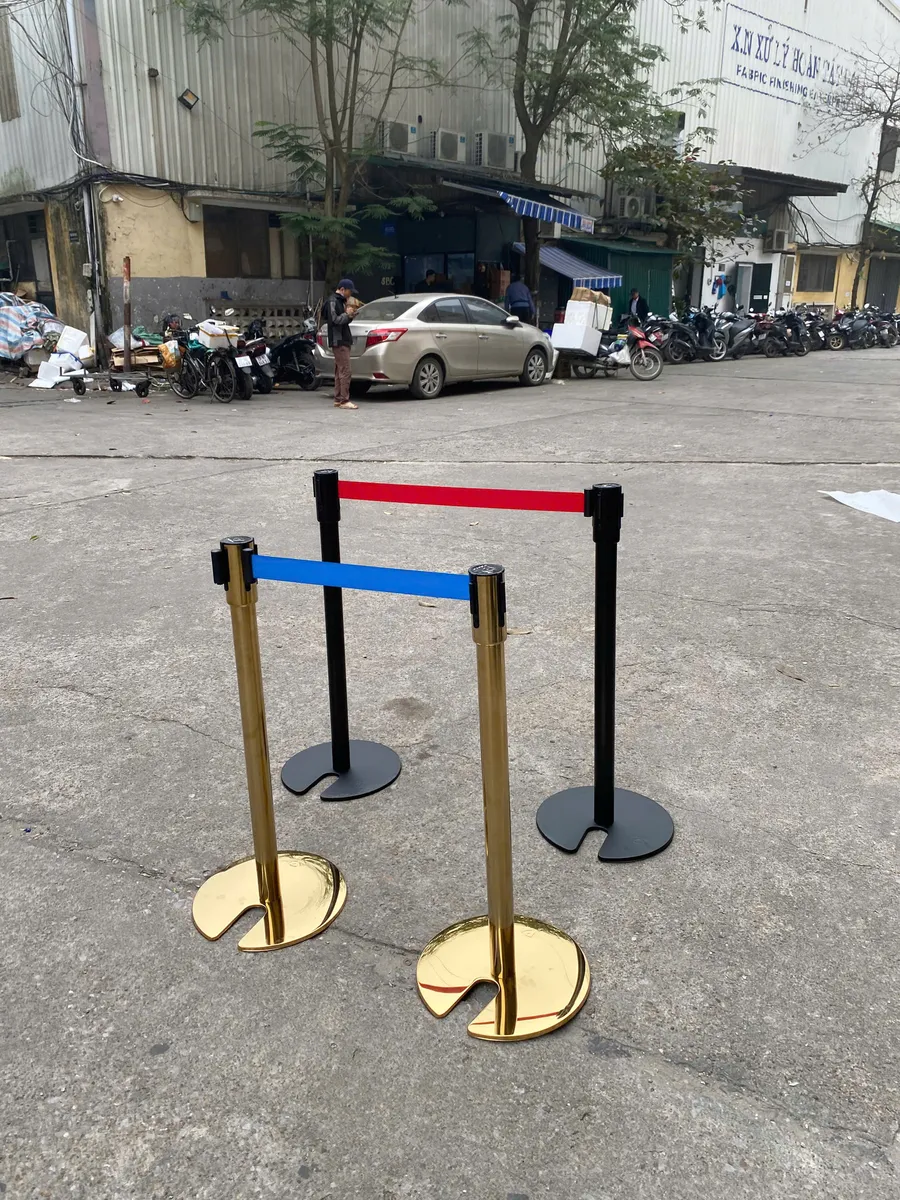 Hành Tinh Xanh sẵn có nhiều mẫu cột chắn đế chữ U