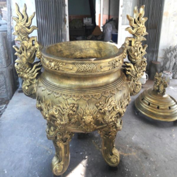 Đỉnh hóa vàng dày dặn, chắc chắn chịu được nhiệt lượng lớn