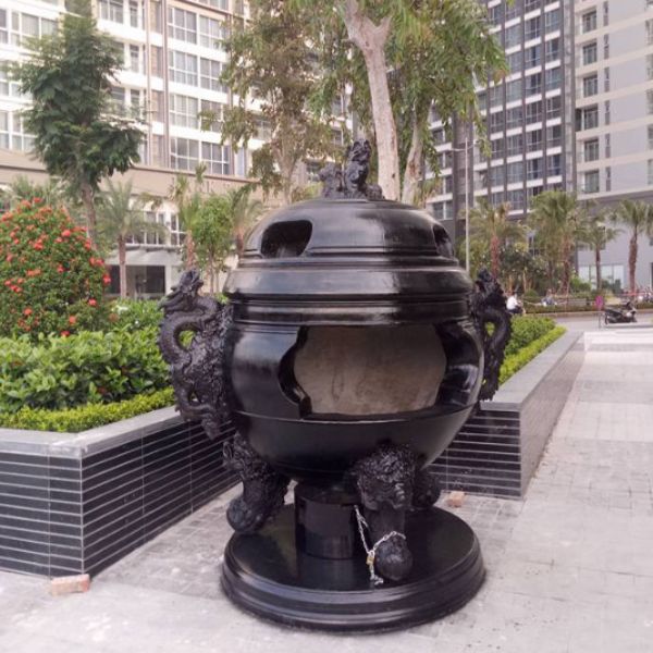 Hình ảnh thực tế lò đốt vàng mã tại các chung cư