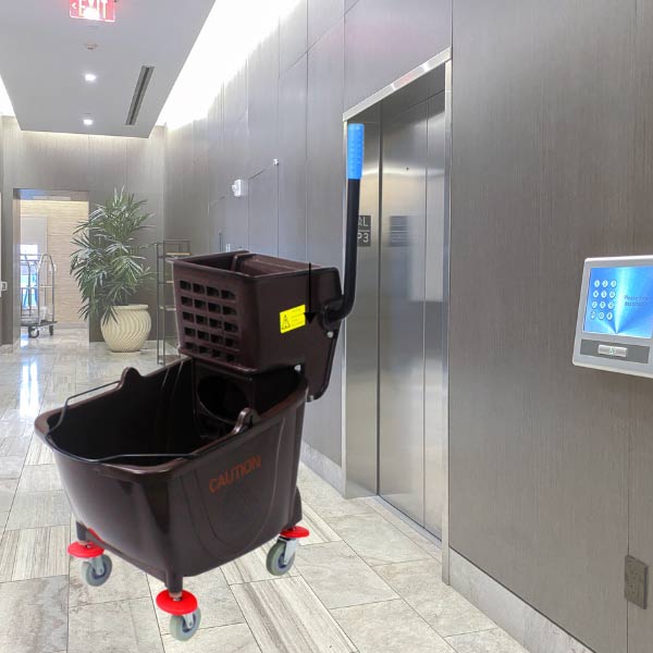 Mẫu xe vắt móp đơn 32l màu đen