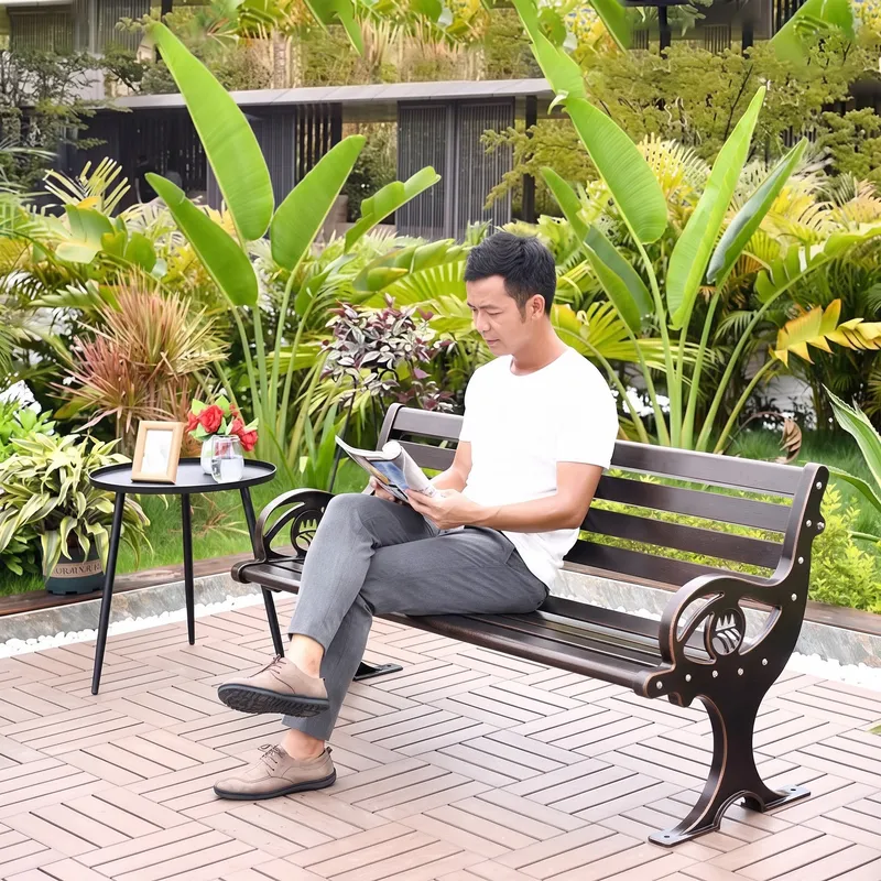 Bàn ghế gang đúc ngoài trời