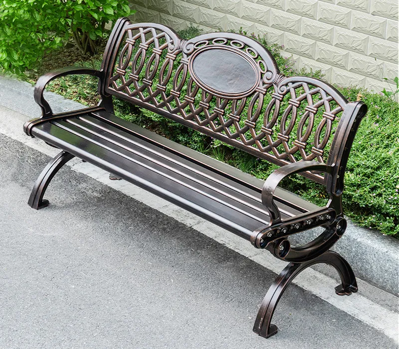 Ghế ngoài trời có thể sử dụng được quanh năm