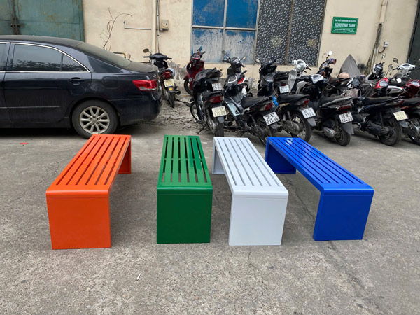 Ghế băng ngoài trời bằng thép 1.8m nhiều màu