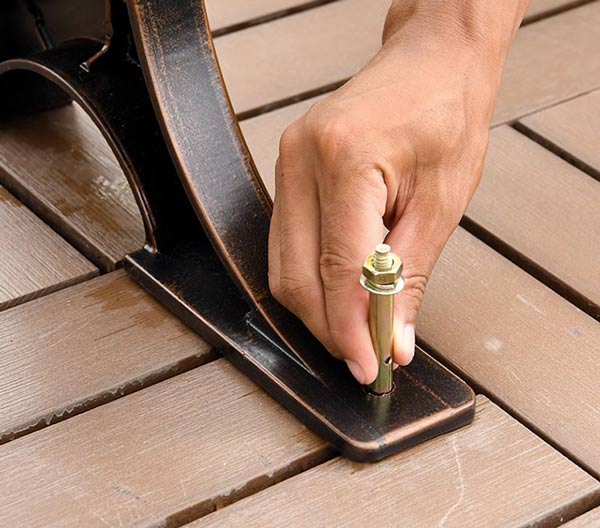 Chân ghế có thể gắn cố định sàn