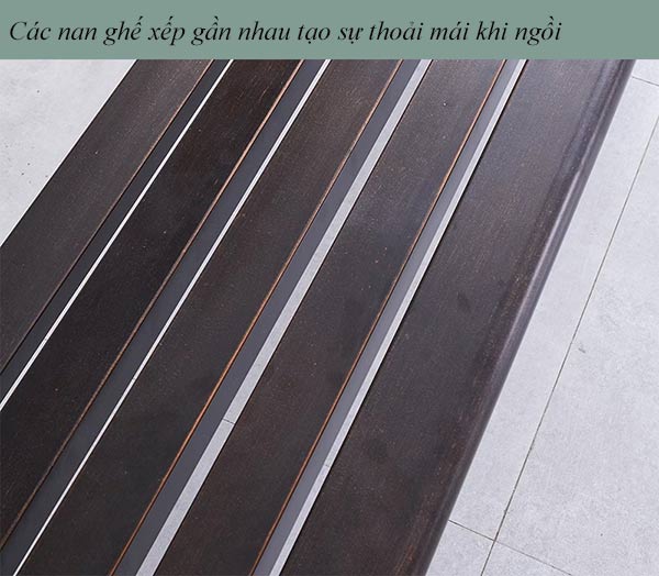 Mặt ghế ngồi là các nan thẳng