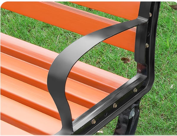 Tay ghế to, chắc chắn