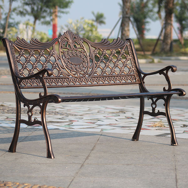 Mẫu ghế nhôm đúc dài 1.3m phù hợp nhiều không gian