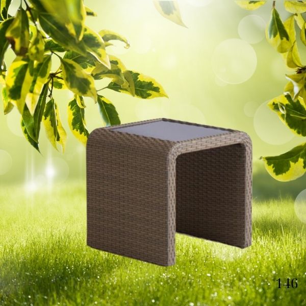 Mẫu bàn hồ bơi sản xuất từ chất liệu nhựa giả mây