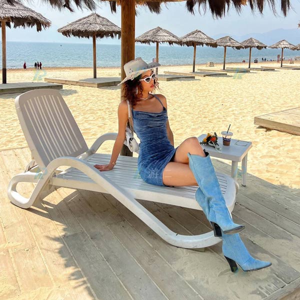 Ghế nhựa hồ bơi cao cấp