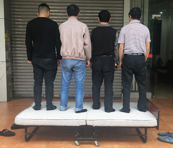 Giường phụ chịu được sức nặng lớn nhưng tốt chỉ dùng cho 1 người nằm